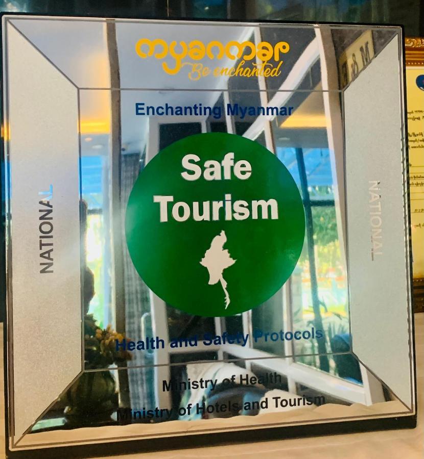 Supreme Hotel Yangon Dış mekan fotoğraf