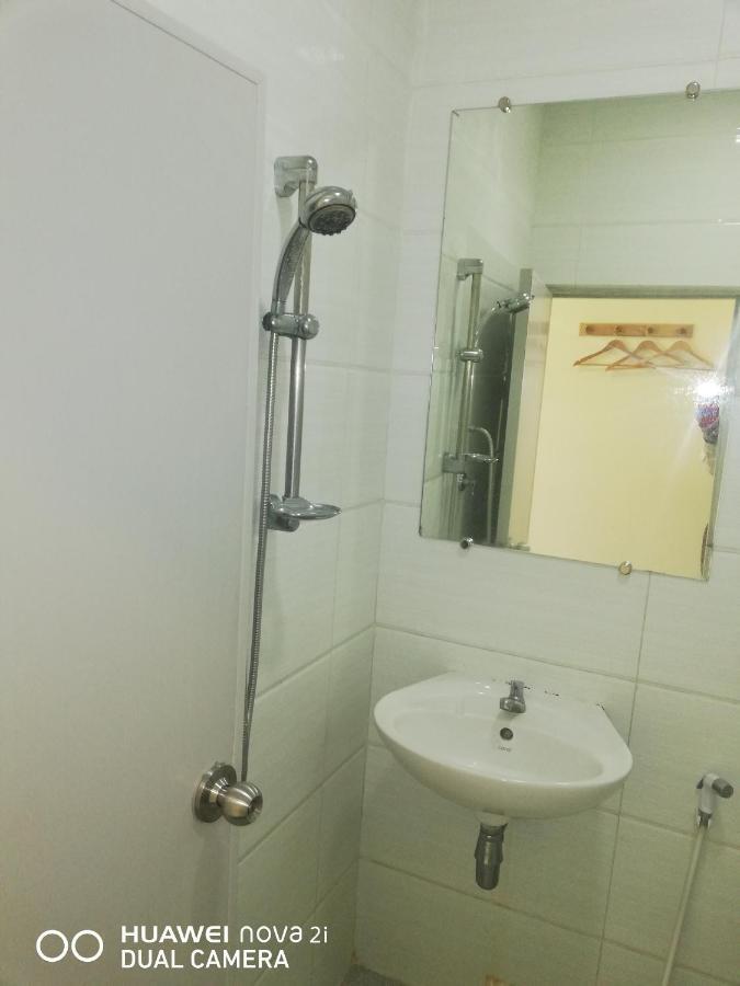 Supreme Hotel Yangon Dış mekan fotoğraf