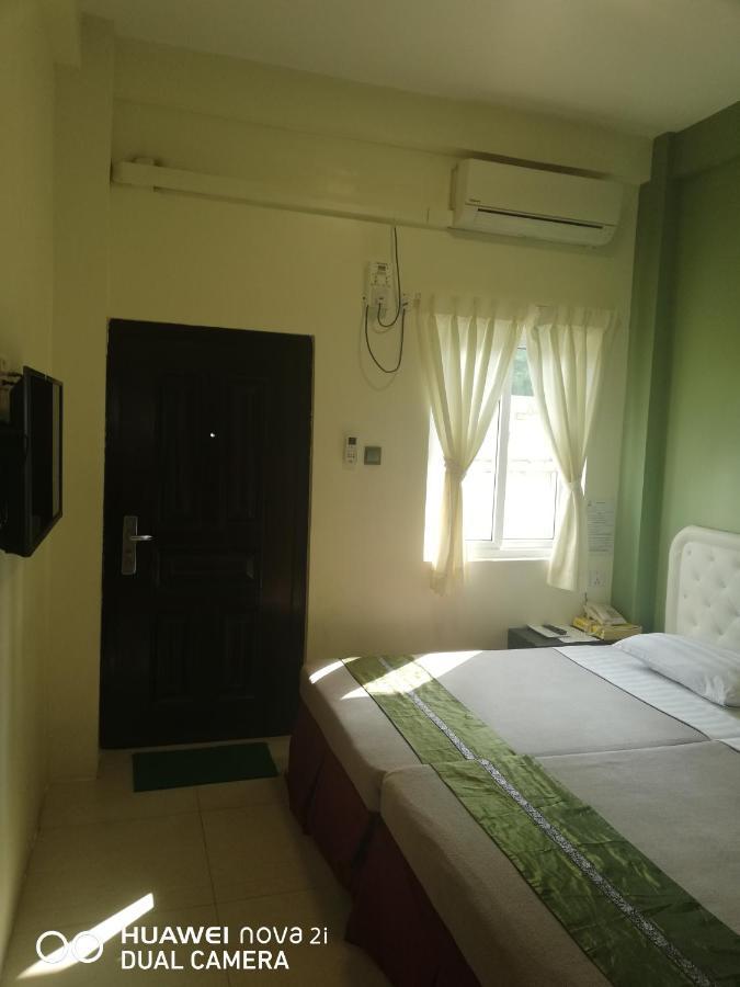 Supreme Hotel Yangon Dış mekan fotoğraf